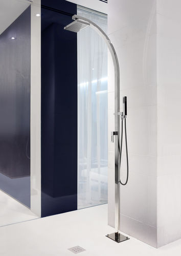 Chuveiro externo em aço inoxidável - ARKO SHOWER: Q53.ME - Fontealta