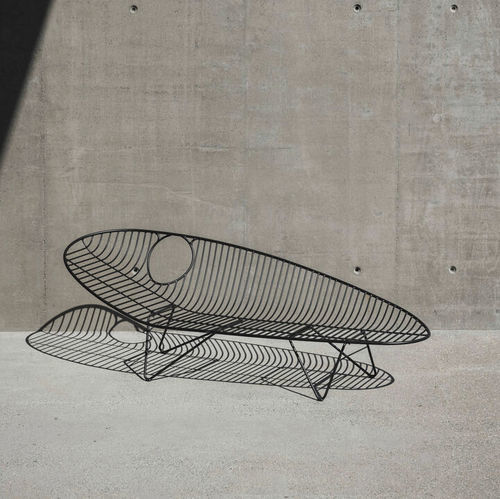 Chaise longue contemporânea - WIRE - Ghekiere Industries - em tecido / em aço revestido a pó / em aço inoxidável
