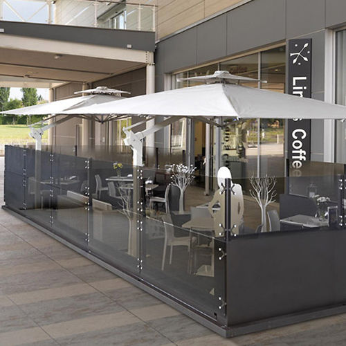 Painel paravento em vidro - DEHORS - Cagis Srl - da linha comercial