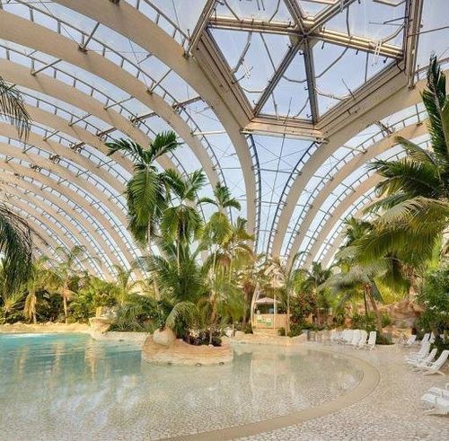Sistema de cobertura em ETFE Texlon® - CENTER PARCS LES TROIS FORÊTS - Vector Foiltec - da linha comercial