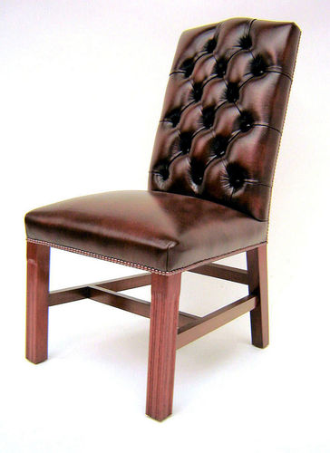 Cadeira de sala de jantar clássica - Gainsborough  - Kingsgate Furniture ltd - para ambiente interno / em couro / com base em madeira maciça