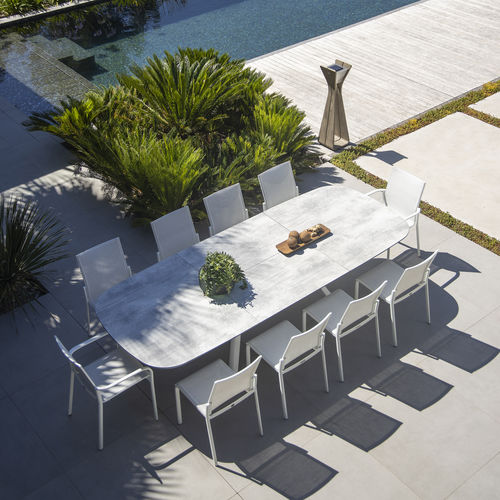 Mesa contemporânea - SAGAMORE - LES JARDINS - em HPL / com base em alumínio / retangular