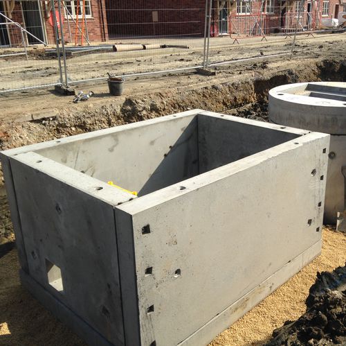 Caixa de inspeção de esgoto em concreto - FLAT PACK CHAMBERS - CPM Group Ltd 