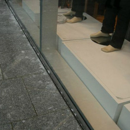 Calha de escoamento de fenda - FACADESLOT - Elkington Gatic  - grelha de aço galvanizado / para fachada / para água pluvial