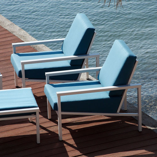 Poltrona contemporânea - Equinox  - Barlow Tyrie - em Sunbrella® / em aço inoxidável / com almofada removível