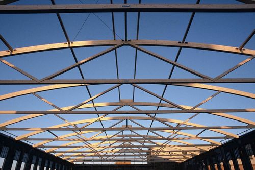 Viga em madeira laminada colada - FREESPAN TRUSS - Wiehag - de seção retangular / treliçada
