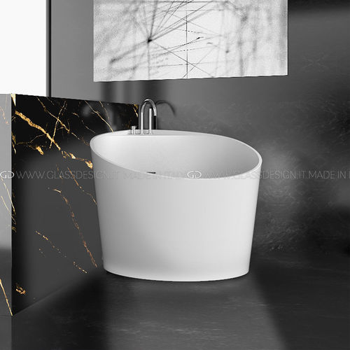 Banheira de canto - MINI STYLE - GLASS DESIGN Srl - freestanding / para residência / em acrílico