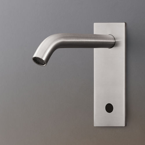 Misturador monocomando para lavatório - MIL04R - CEADESIGN - de parede / de infravermelho / em aço inoxidável