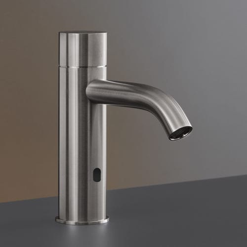 Misturador monocomando para lavatório - MIL016 - CEADESIGN - de bancada / de infravermelho / em aço inoxidável