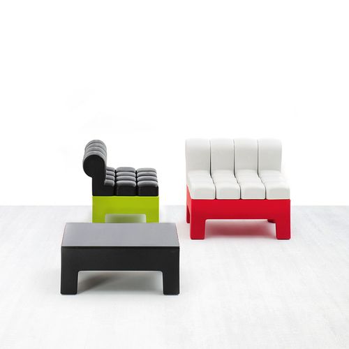 Poltrona contemporânea - MODÌ - Myyour - em tecido / em material plástico / resistente a UV