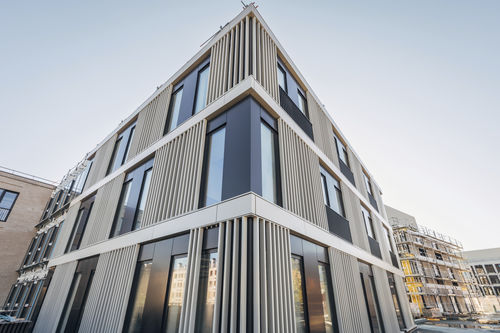 Revestimento de fachada em folhas - MIRAWALL® - MIRALU  - em alumínio pré-lacado / vertical / sustentável