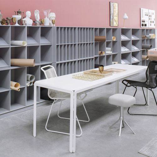 Mesa de trabalho contemporânea - DJOB AJE180 - Montana Furniture - em laminado / com folheado de madeira / em linóleo
