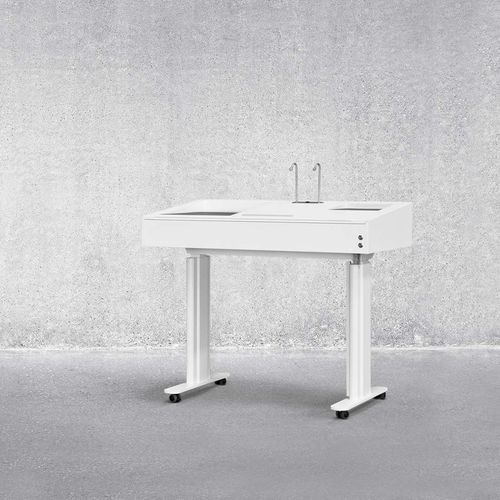 Púlpito de conferência - HILOW  - Montana Furniture - com iluminação / com rodízios