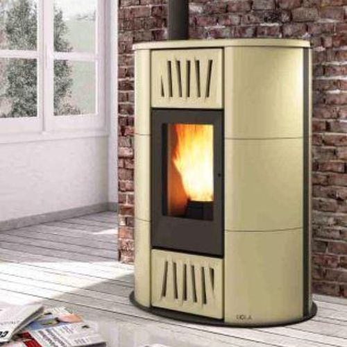 Salamandra a pellets - ELLISSE  - COLA GF WÄRMETECHNIK - 0–5 kW / 10 kW–20 kW / contemporânea
