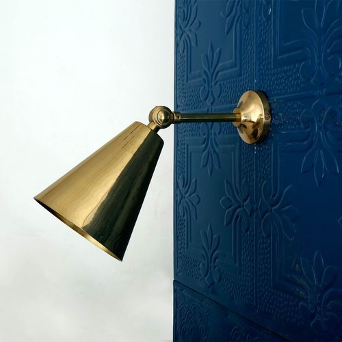 Arandela de estilo industrial - MOYA - Mullan Lighting - para ambiente interno / em latão / cônica