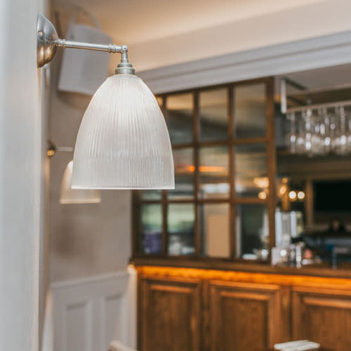 Arandela clássica - HALE PRISMATIC  - Mullan Lighting - para ambiente interno / em latão / em vidro