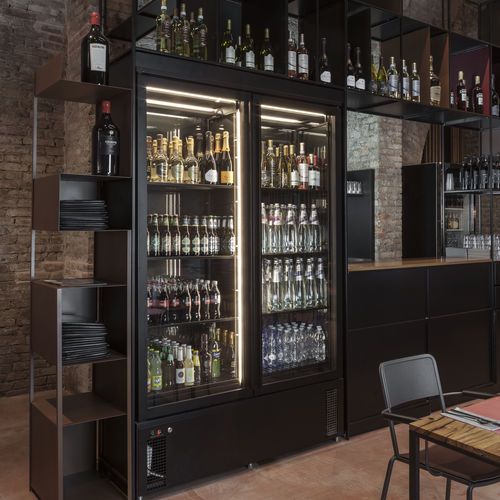 Adega climatizada com porta de vidro - DECANTER - EMAINOX SRL - com iluminação
