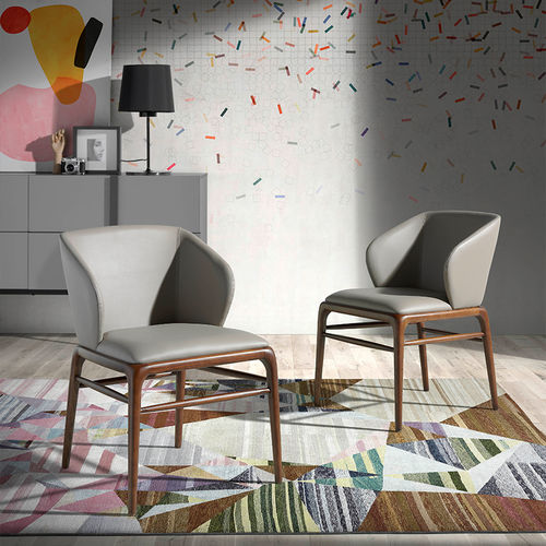 Cadeira contemporânea - 4065 - Angel Cerdá - para ambiente interno / em couro sintético / com base em madeira de freixo