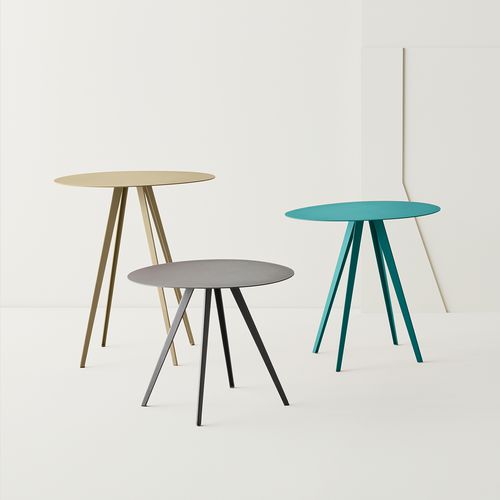 Mesa lateral contemporânea - AGORÀ - SEGIS - em aço revestido a pó / com base em aço termolacado / oval