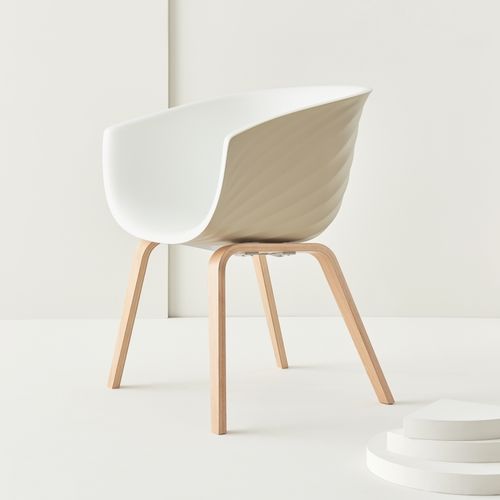 Cadeira contemporânea - DERBY - SEGIS - para ambiente interno / em tecido / em couro sintético
