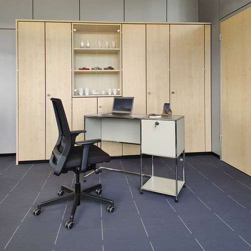Mesa secretária de piso - SYSTEM4 - Viasit GmbH - contemporânea / metálica / em aço