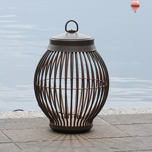 Poste balizador de iluminação de jardim - MEDEA - Inverlight Srl - para espaços públicos / contemporâneo / em policarbonato