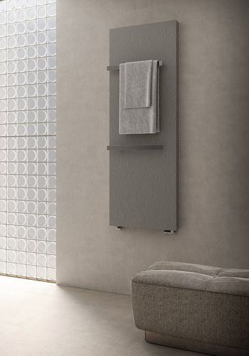 Aquecedor de toalhas elétrico - CELSIUS - Fiora - 0 W–500 W / contemporâneo / metálico