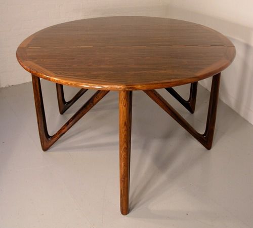 Mesa de jantar de design escandinavo - 1964-69 - paere dansk - em pau-rosa / redonda / oval