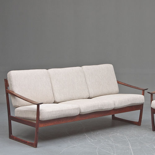 Sofá de design escandinavo - 1960-69 - paere dansk - em tecido / bege / com base em pau-rosa