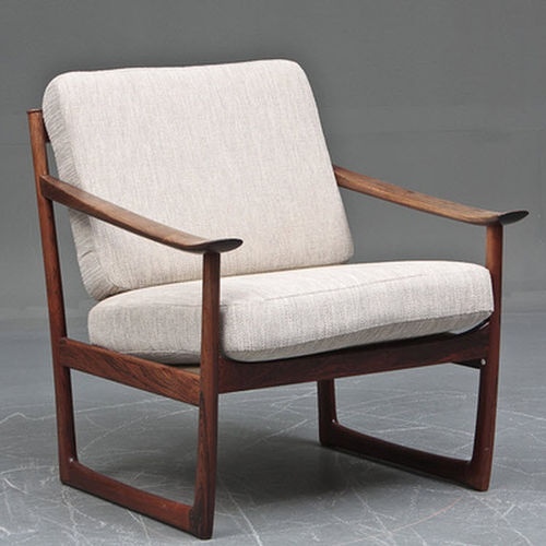 Poltrona de design escandinavo - 1960-69 - paere dansk - em tecido / em pau-rosa / bege