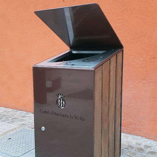Lixeira pública - ANDORRA - FREPAT URBAN EQUIPMENT - em aço / em aço galvanizado / em chapa de aço