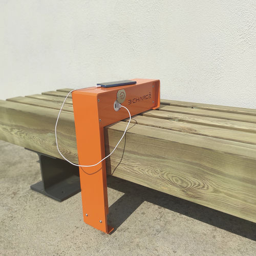 Estação de recarga USB - TA-UNIT 2 - FREPAT URBAN EQUIPMENT - para espaços públicos / para via pública