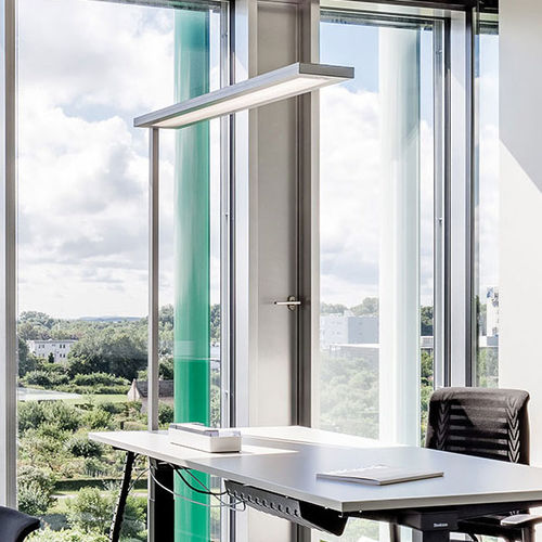 Luminária de piso - LAVIGO - Herbert Waldmann GmbH & Co. KG - metálica / contemporânea / sem fio