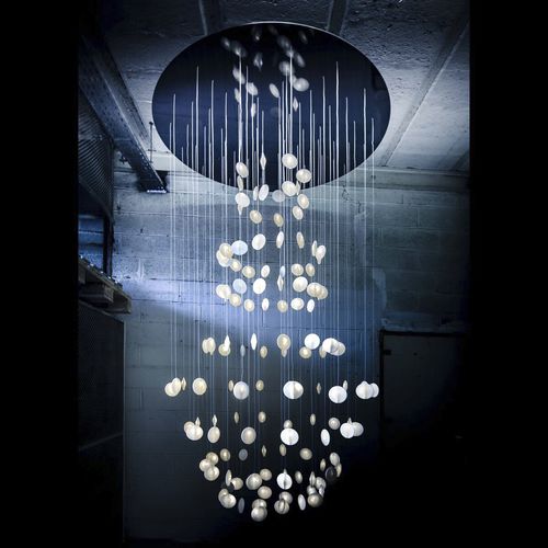 Lustre de design original - MOTHER - Octavio Amado - em polímero / em porcelana / em porcelana de Limoges