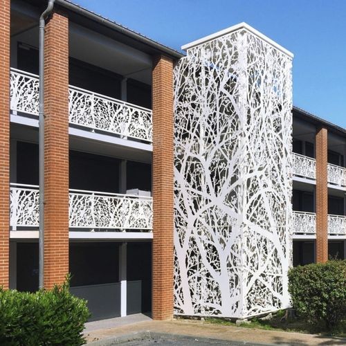 Sacada em painéis - ARBRES - FRANCE RESILLE - em alumínio termolacado