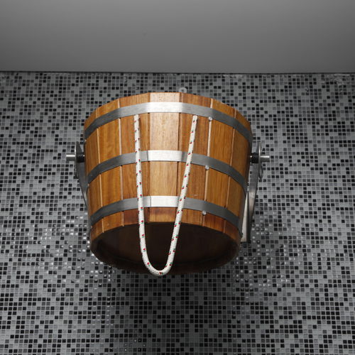 Chuveiro em cascata - Juno SPA Design & Manufacture - em madeira / para spa / de balde