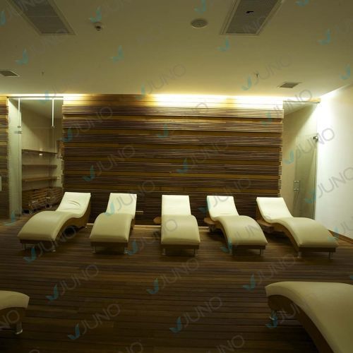 Chaise longue contemporânea - Juno SPA Design & Manufacture - em tecido / em madeira / da linha comercial