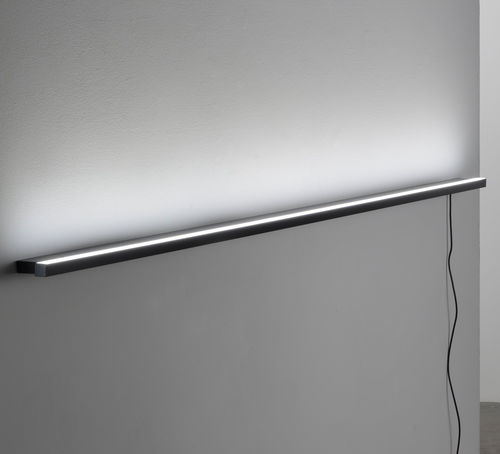 Arandela contemporânea - ritmo W2300 - Andcosta - para ambiente interno / em alumínio / em policarbonato