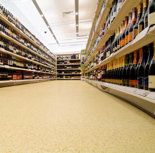 Revestimento de piso de resina - FLOWFAST TERROSSO - Tremco CPG Iberia & Italy - Flooring - para ambiente interno / para degrau / para o setor terciário