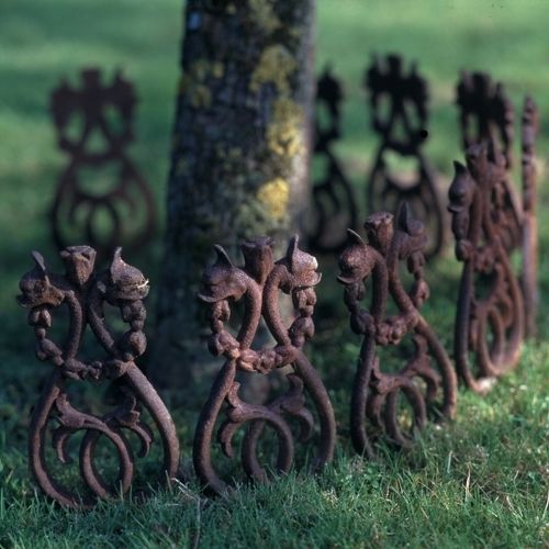 Guia de jardim - BORDURETTE - TRADEWINDS atelier - para planejamento paisagístico / em ferro fundido / para ambiente externo