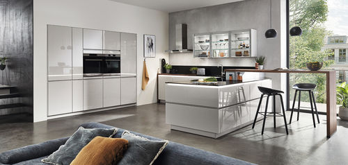 Cozinha contemporânea - LUX 819 - nobilia - em pedra / em quartzo / em L