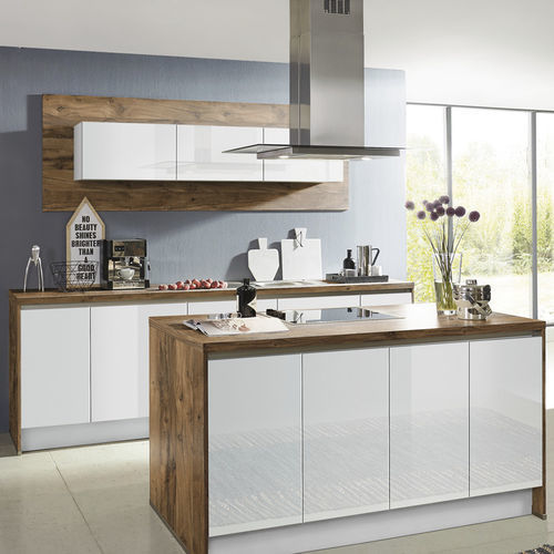Cozinha contemporânea - FOCUS 470 - nobilia - em madeira / com ilha / sem puxadores