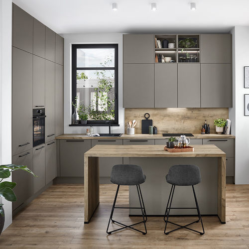 Cozinha contemporânea - LASER 461 - nobilia - em carvalho / com ilha / com pegas