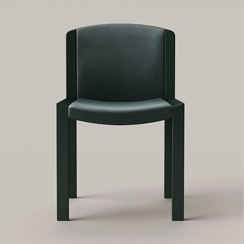 Cadeira contemporânea - CHAIR 300 - karakter - para ambiente interno / em couro / com base em madeira