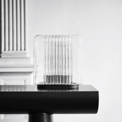 Luminária de mesa - LARI - karakter - em vidro / de design industrial / Wire