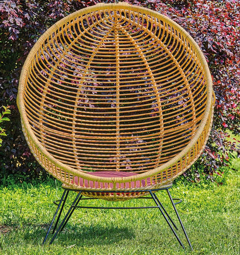 Poltrona contemporânea - Alice  - Il Giardino di Legno - em tecido / em ratã / com almofada removível