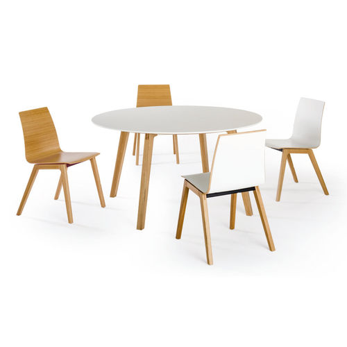 Mesa de reunião contemporânea - TABLE.H - König Neurath - em madeira maciça / redonda / para escritório