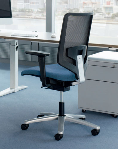 Poltronas de escritório contemporânea - JET.N - König Neurath - em tecido / com altura ajustável / da linha comercial