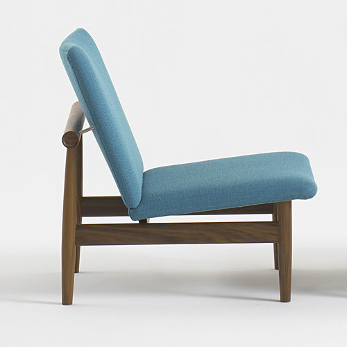 Poltrona baixa de design escandinavo - 137 - House of Finn Juhl – Onecollection - em tecido / em nogueira / em carvalho