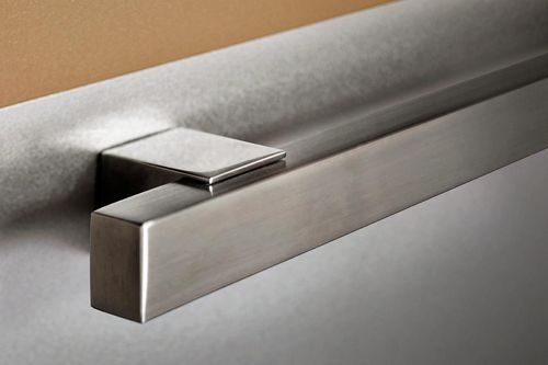 Corrimão em aço inoxidável - FORMS+SURFACES